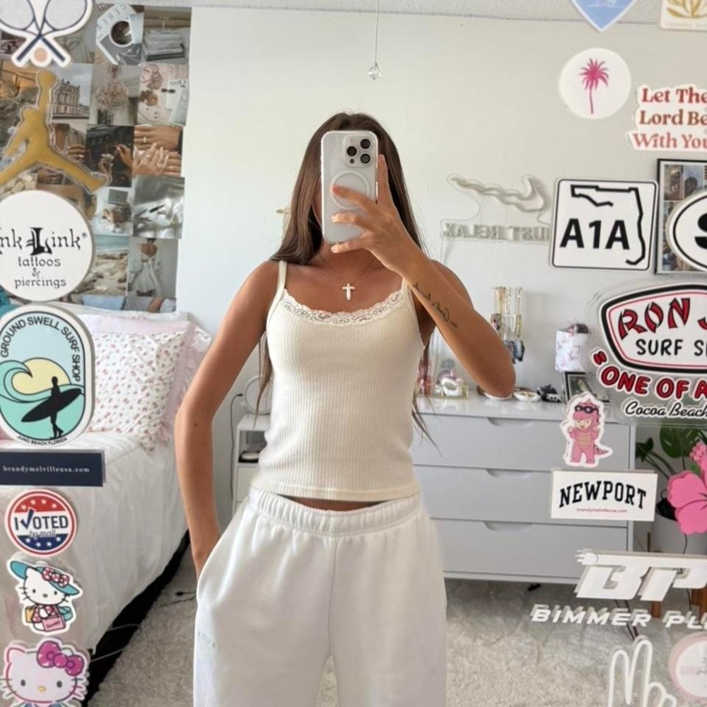 Brandy Melville cream lace tank top‎ - Picture 3 of 6